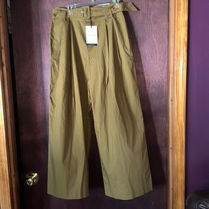 Olive Green Wide Leg Pants Side Pockets Back Pockets and a Belt. Sz 12 NWT.